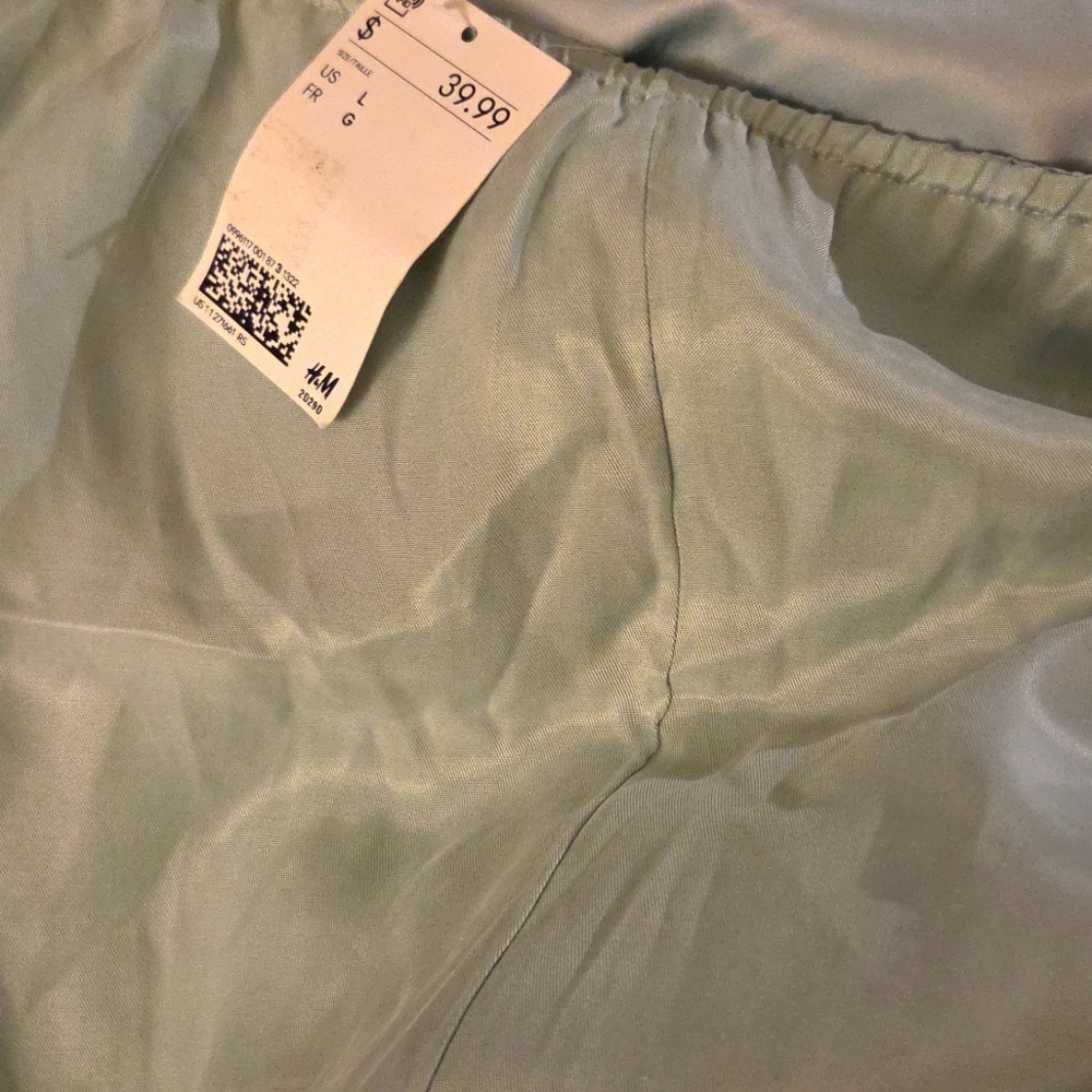 H & M NWTs Backless Halter Dress - Picture 5 of 5